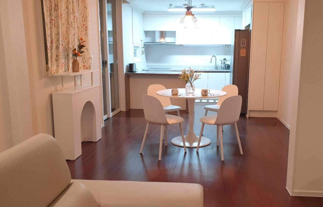 Apartment Orange House 24 Seoul