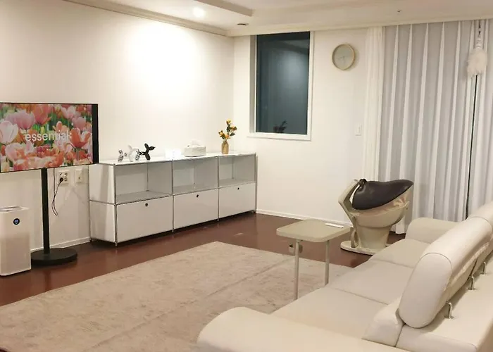 Orange House 24
