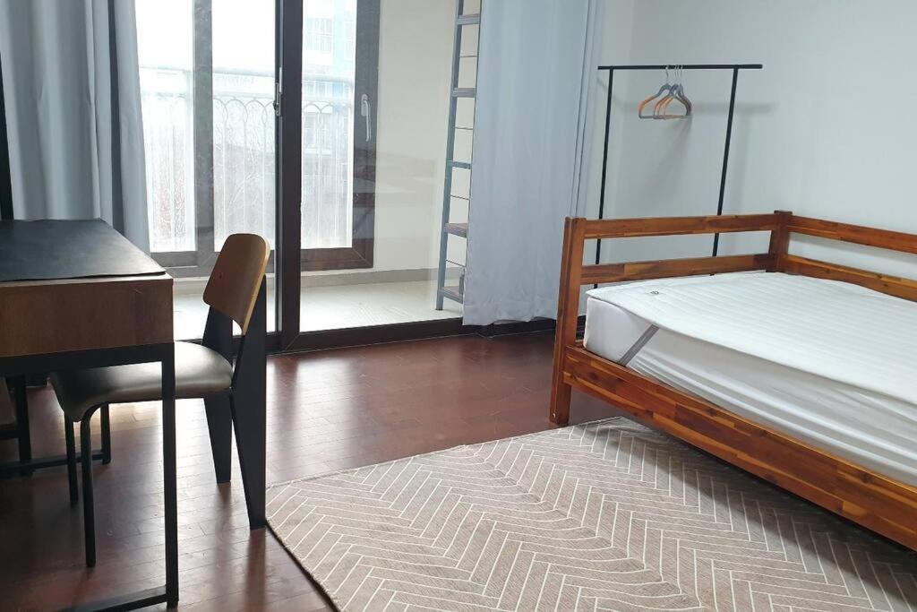 Orange House 24 Apartment Seoul