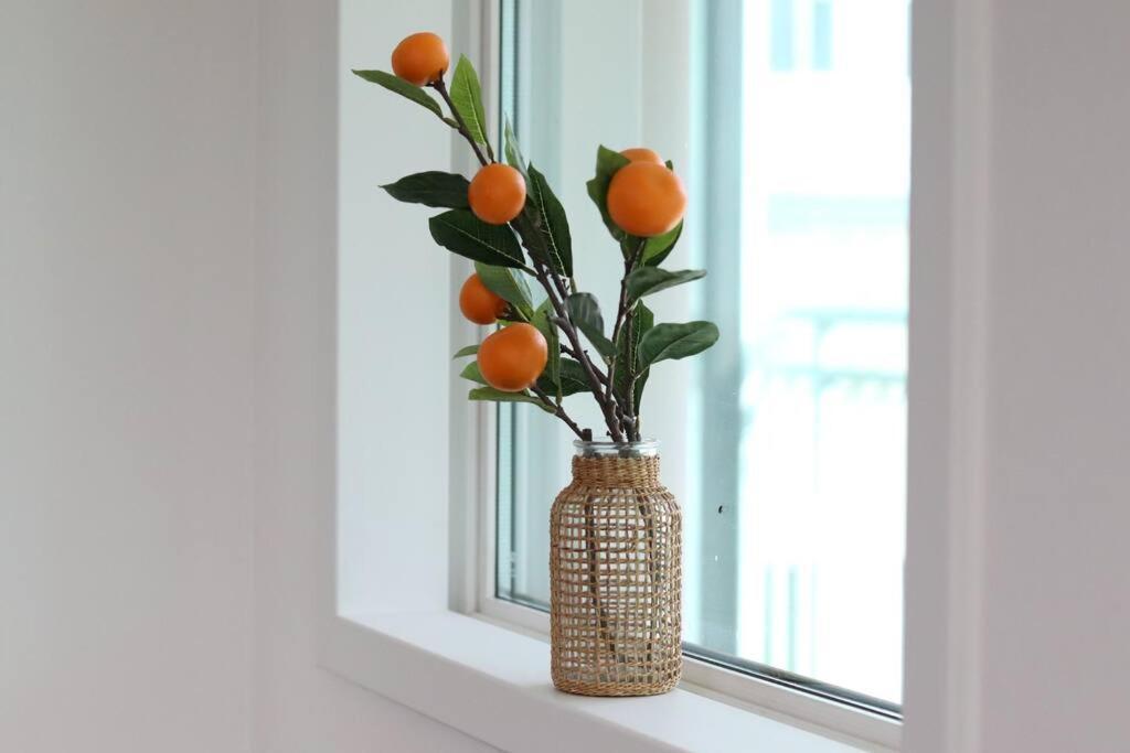 Apartment Orange House 24 *