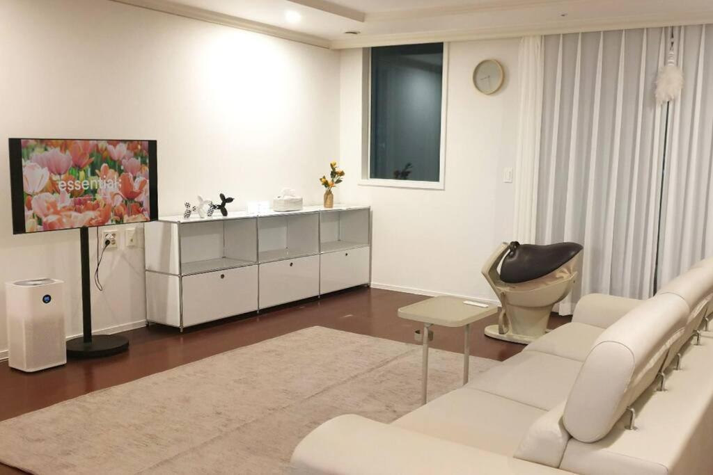 Orange House 24 Apartment